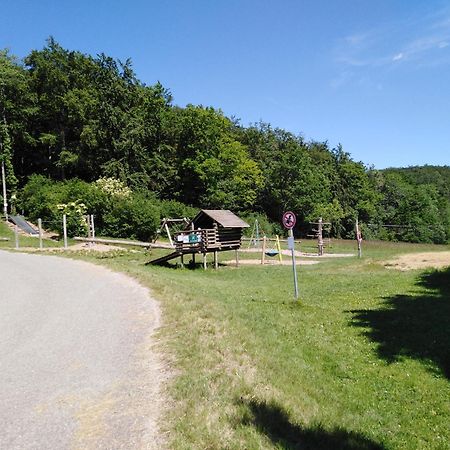 Ferienwohnung Mit Kleinem Garten Sonnenbühl المظهر الخارجي الصورة