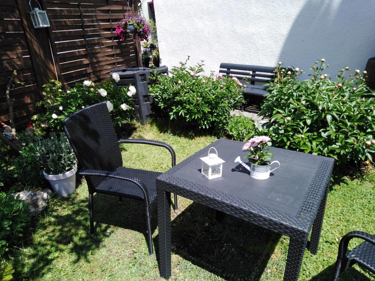 Ferienwohnung Mit Kleinem Garten Sonnenbühl المظهر الخارجي الصورة